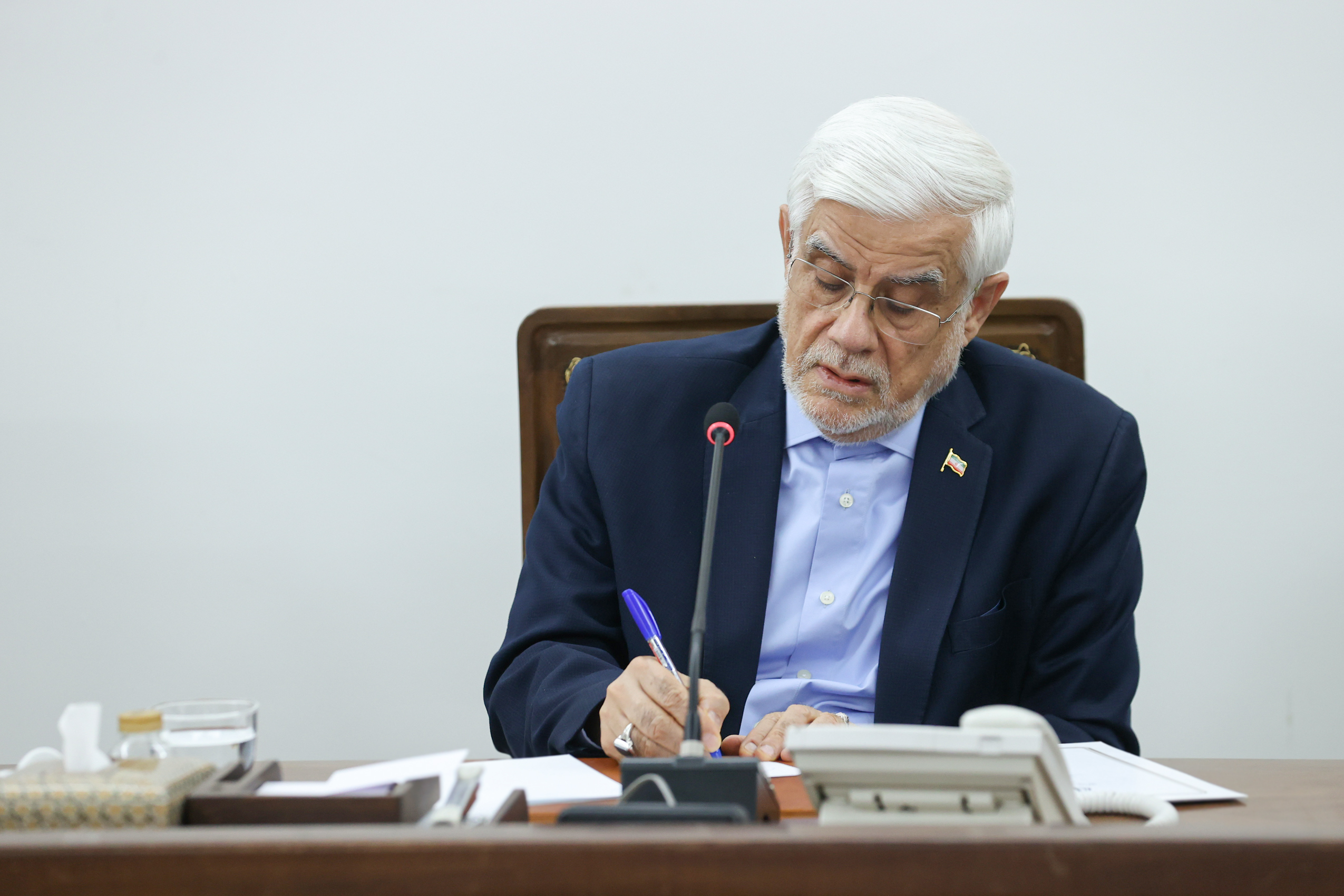 تصویب‌نامه درخصوص تعیین میزان سهمیه و نرخ بنزین خودروها