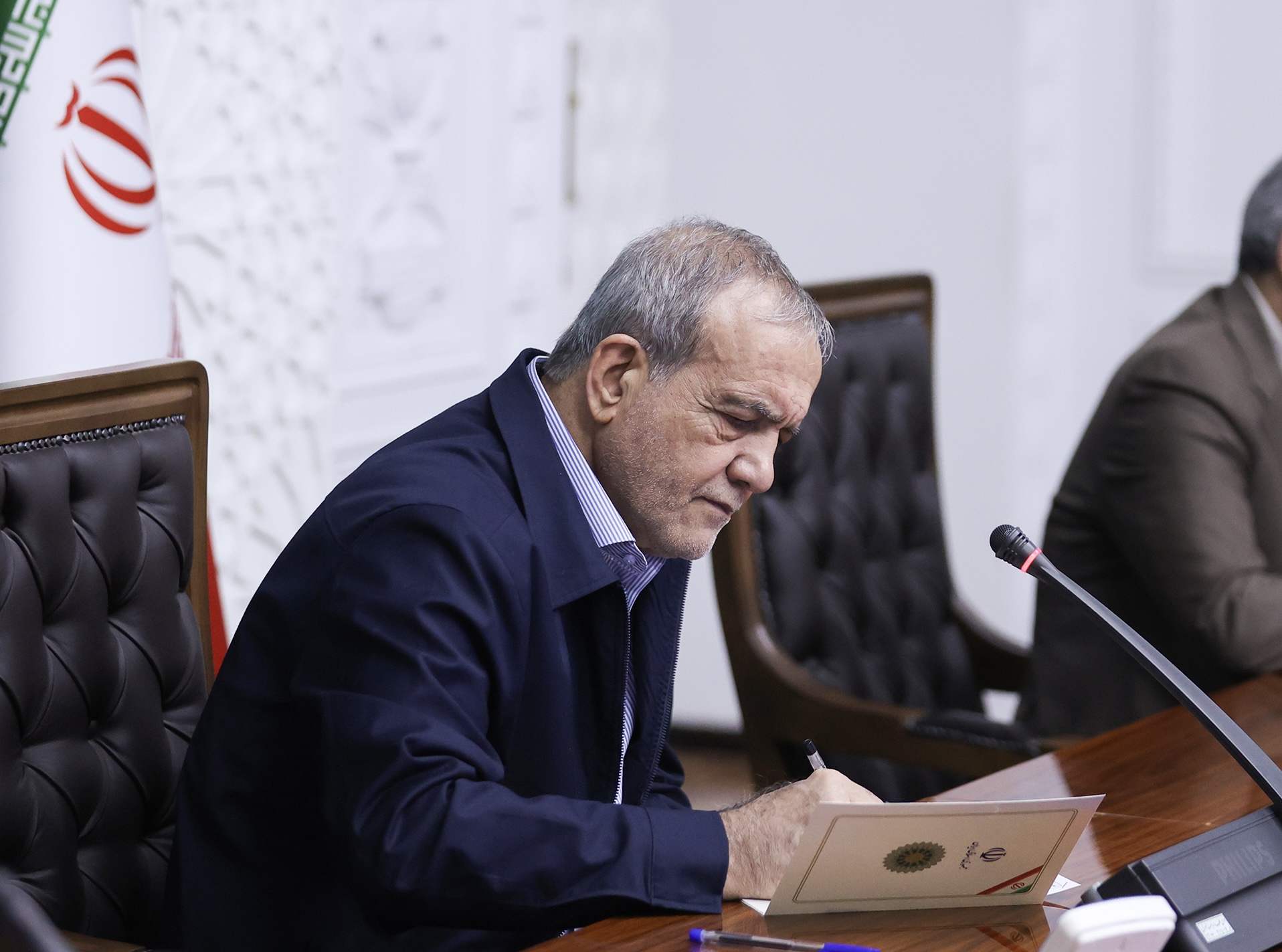 پزشکیان بخشنامه تدوین لایحه بودجه ۱۴۰۵ را ابلاغ کرد